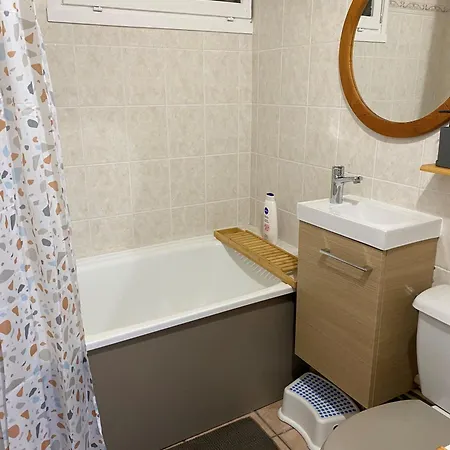 Belle Vue, Reposant Apartment *