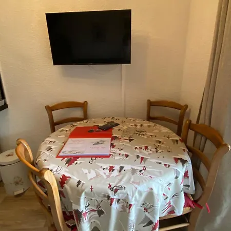 Belle Vue, Reposant Apartment *